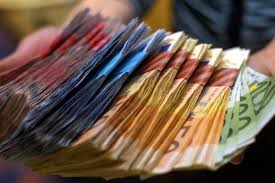 Ai nevoie de bani urgent pentru a soluționa datoria dumneavoastră