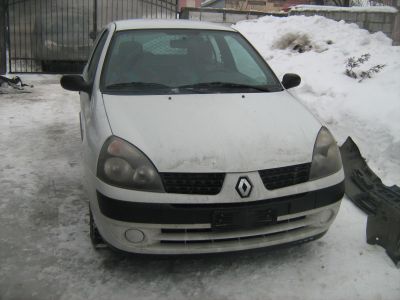 Dezmembrez logan, clio, kangoo, papuc