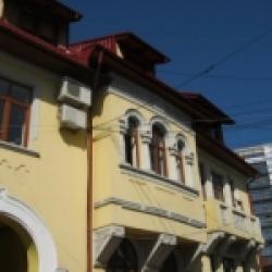 Apartament de lux cu 3 camere intr-o vila