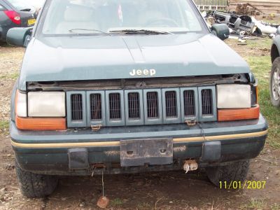 Dezmembrez jeep grand cherokee motor 4000 benzina