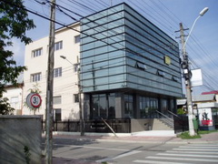 Spatiu comercial + birouri