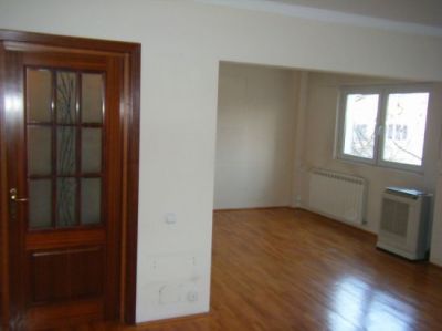 Vand apartament 4 camere Aviatiei