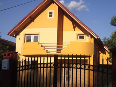 UNICAT, Particular, Vila Targoviste-Viforata, zona Solarino