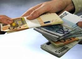 Sunt un privat, acționar al băncii și director al multor companii
