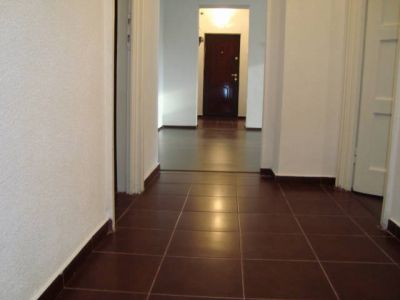Romana - APARTAMENT IN BLOC - 2 CAMERE