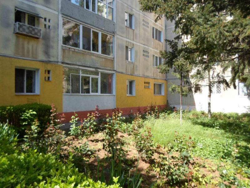 Particular vand apartament cartier Berceni