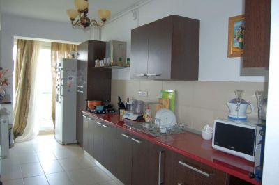 Titan BLOC NOU 3 camere