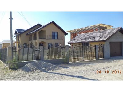De Vanzare, vila parter + etaj mansardabil, constructie finalizata 2009, 290mp