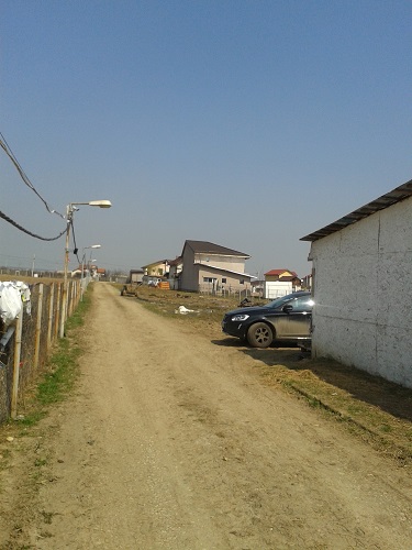 Vand teren si hala