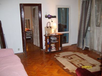 Vand apartament 2 camere Titan