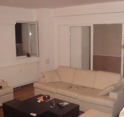 vand apartament 2 camere piata alba iulia