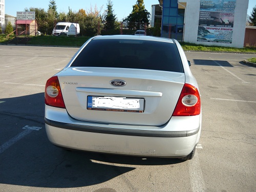 Vand ford focus 2,pret foarte bun