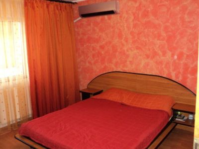 DE VANZARE APARTAMENT 3 CAMERE DECOMANDAT, ZONA MILITARI (COCOSU ROSU)