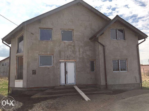 Vila de vanzare Arad- Calugareni