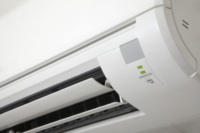 AER CONDITIONAT MONTAJ