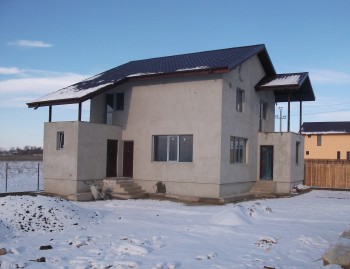 Casa vila la gata 9km de Carefour Militari