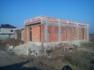 vand casa la rosu 