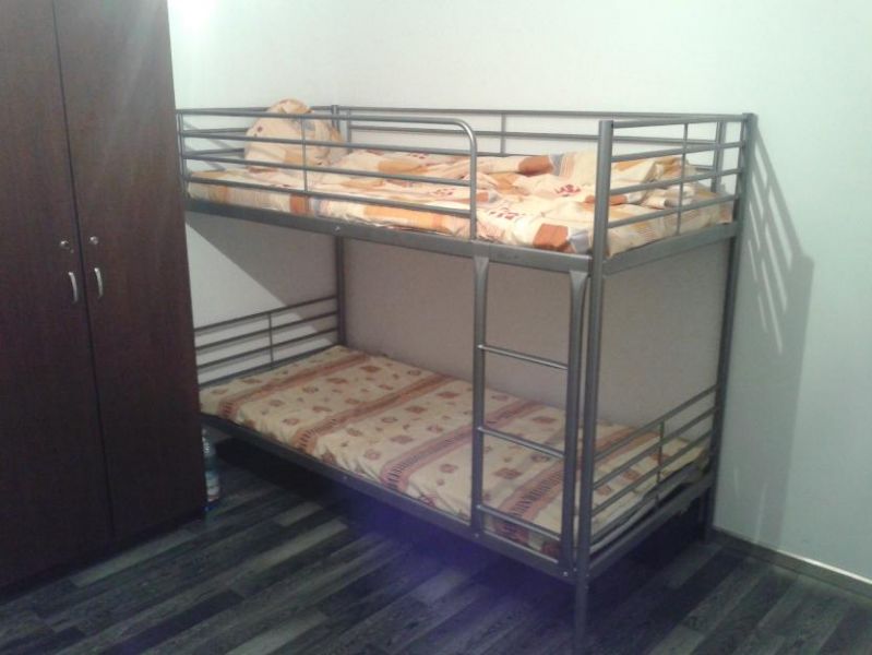 Oferim locuri de cazare pentru baieti