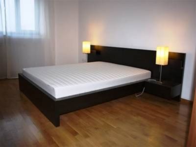 Inchiriez apartament 3 camere  zona 1 Mai