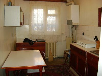 Vand apartament 2 camere Campina