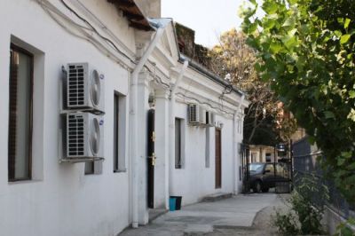 Inchiriez casa curte - ultracentral
