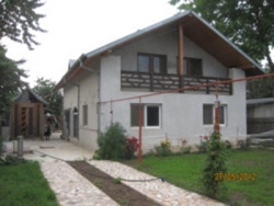 Inchiriez Casa Voluntari