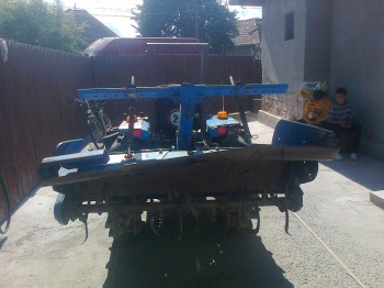 Vand Tractoare Japoneze