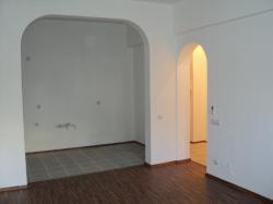 DE VANZARE, Apartament 2 camere, Romana - Magheru (vedere spre Bulevard)