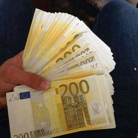 �mprumuturi financiare