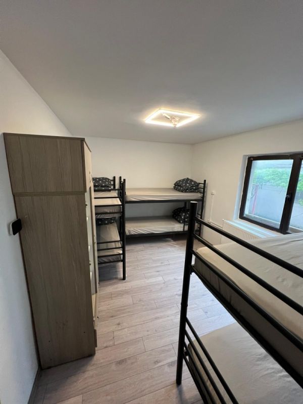 Cazare muncitori Iasi zona centrală, mijloc de transport �n aproapiere