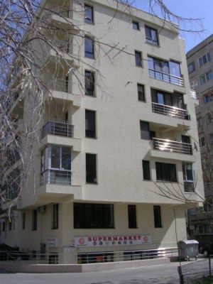 Vatra Luminoasa - APARTAMENT IN BLOC - 5 CAMERE