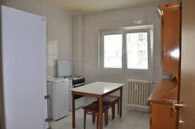 Stefan cel Mare, 2 camere decomandate, ofer spre  inchiriere