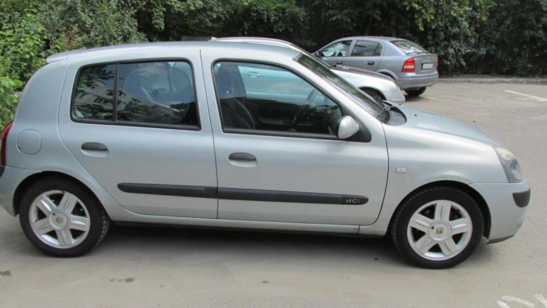 Vand Renault Clio Extreme 1,5 dci, fabricatie 2004