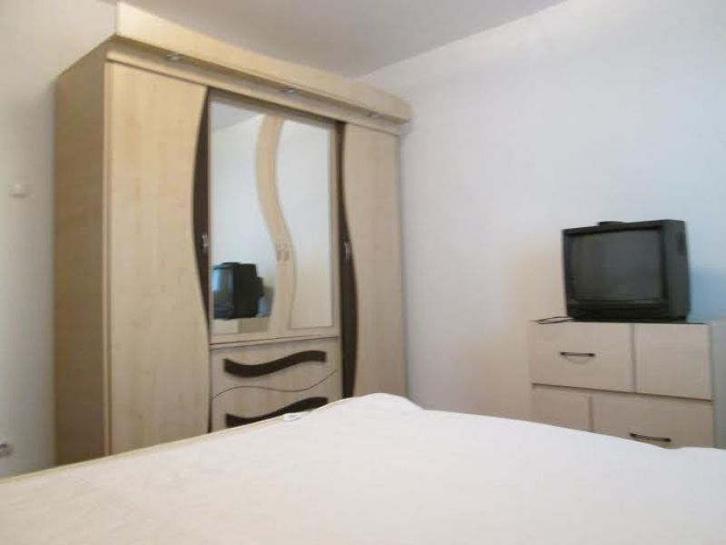 Proprietar inchiriez apart Unirii