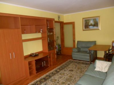 De vanzare apartament 3 camere - zona Piata Delfinului