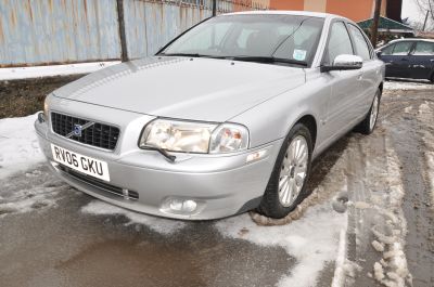 Dezmembrez Volvo S 80 2.4 D5, an 2006, varianta SE LUX, 52000 mile