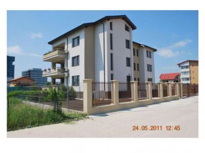 Vanzare apartament 4 camere in vila in Pipera,  Bucuresti. 