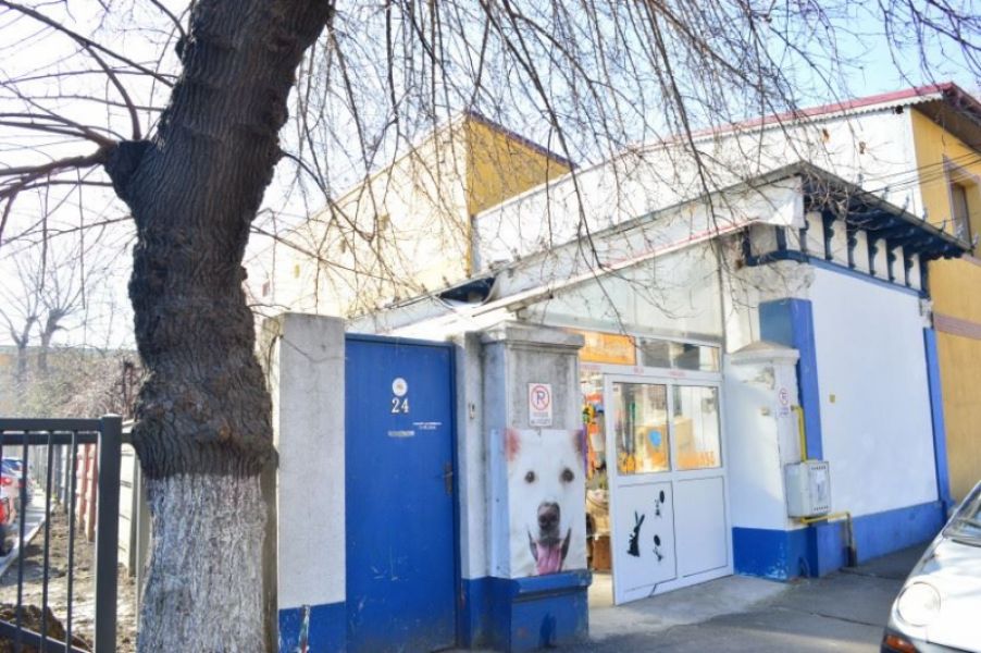 Vand casa + hala langa Piata Obor