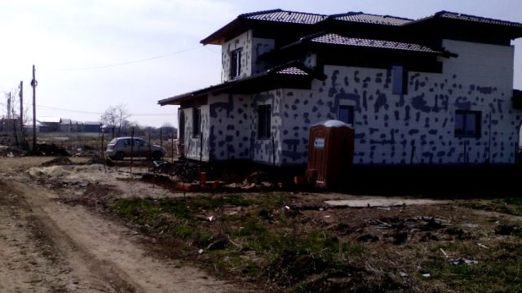 Teren intravilan 402mp utili vand in Berceni Ilfov
