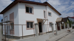vanzare casa vidra