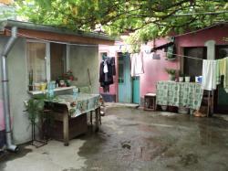 DE VANZARE, casa + curte 180mp, zona P-ta Rahova (Salaj - Armistitiului)