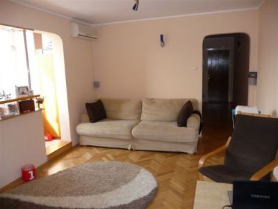 vand apartament Bucuresti