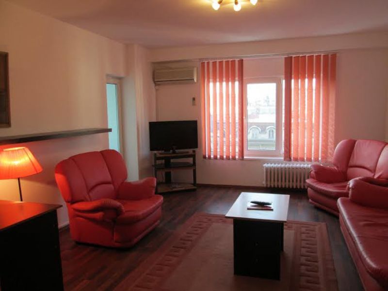Proprietar inchiriez apart Unirii