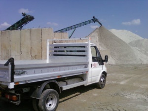 Transport, nisi, balast, margaritar, materiale de constructii, deseuri constructii, mobila etc