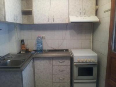 Inchiriez apartament 3 camere zona Berceni
