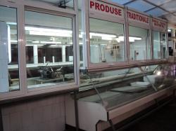DE INCHIRIAT, stand cu doua fatade, Obor