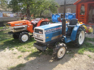 VAND TRACTORASE JAPONEZE MITSHUBISHI CUBOTA