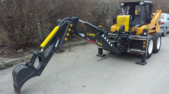 Inchiriere miniexcavator si bobcat