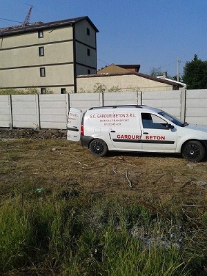 Gard,garduri beton + montaj si transport 120 lei ml