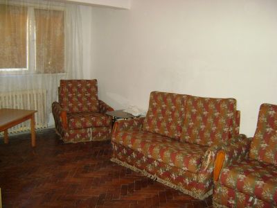Vand apartament cu 2 camere in Campina 4